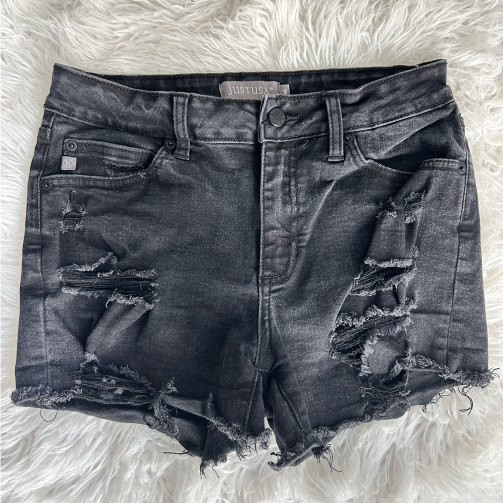 Black distressed short denim shorts